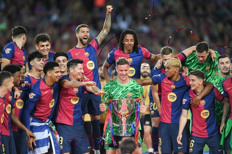 世体：巴萨希望与特狮面谈 劝说其签署医疗报告